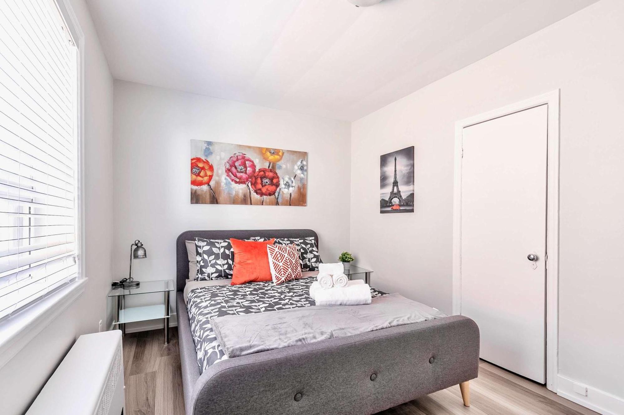 Modern Apartment In Corktown Hamilton Sleeps 4 Екстер'єр фото